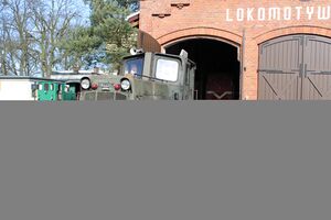 WLs75-38 przed lokomotywownią..jpg